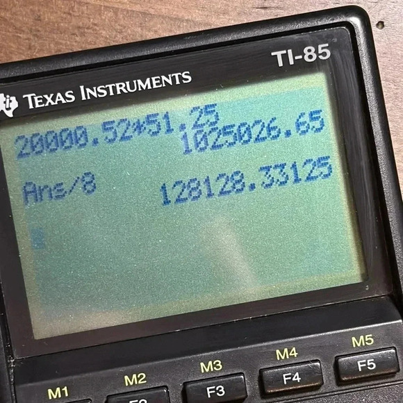 TEXAS INSTRUMENTS Ti85 Graphing Calculator in Black •WORKS!• Includes Cover! - Picture 7 of 16